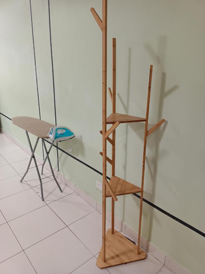 Nena Homestay Setia Alam, Air Conditioned, High Speed Internet Shah Alam Ngoại thất bức ảnh